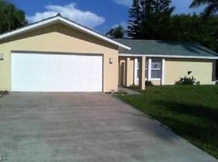 2528 SE 12th Pl, Cape Coral, FL 33904