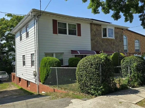 146-68 Farmers Boulevard, Jamaica, NY 11434