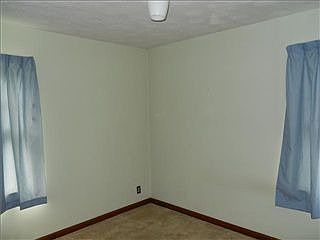 5th image of 6616 Hillside Ave