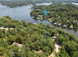 165-166 Sandy Point, Goreville, IL 62939