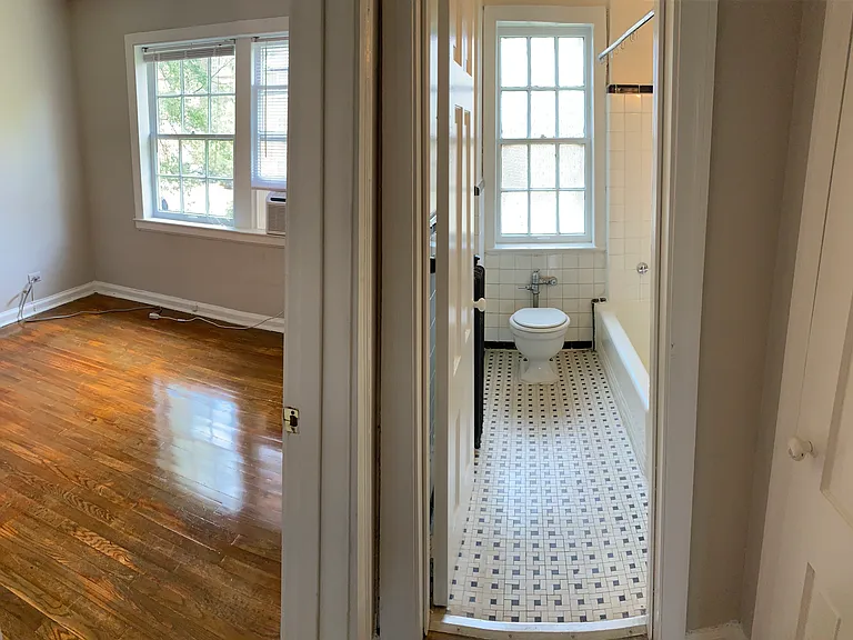 2848 Thornhill Rd — Photo 30