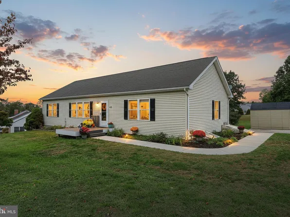 418 Leedy Rd, Spring Grove, PA 17362