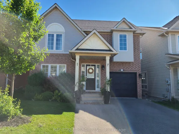 5556 Thorn Ln, Burlington, ON L7L 6V9