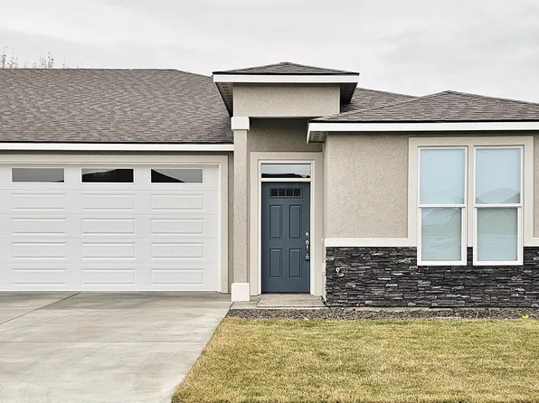 2890 Wellness Ct, West Richland, WA 99353