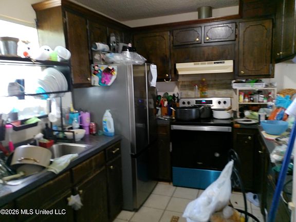4th image of 1302 Oakhill Ave