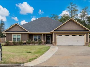 55 Oakwood Dr, Phenix City, AL 36870