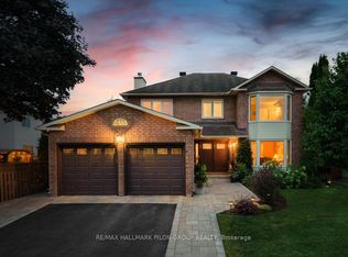 6464 Beausejour Dr, Ottawa, ON K1C4V8