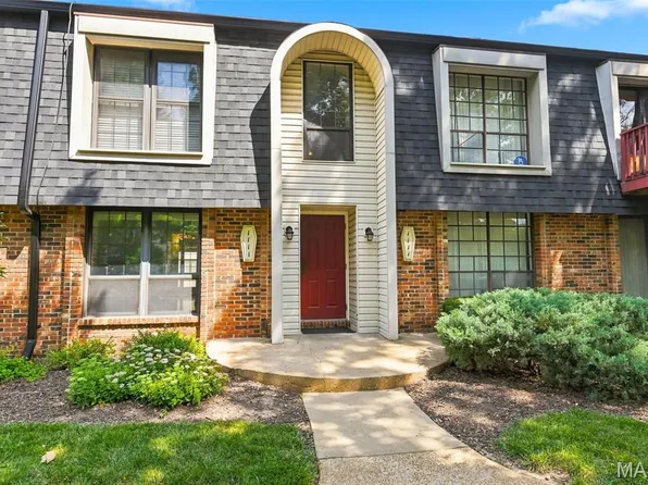 1111 Appleseed Ln APT A, Saint Louis, MO 63132