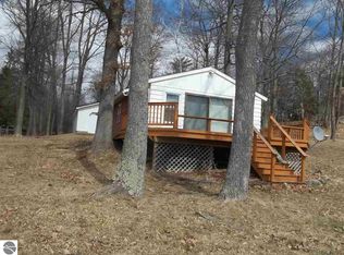 330 Everett Trl, Hale, MI 48739
