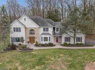 5 Scarlet Oak Rd, Flemington, NJ 08822