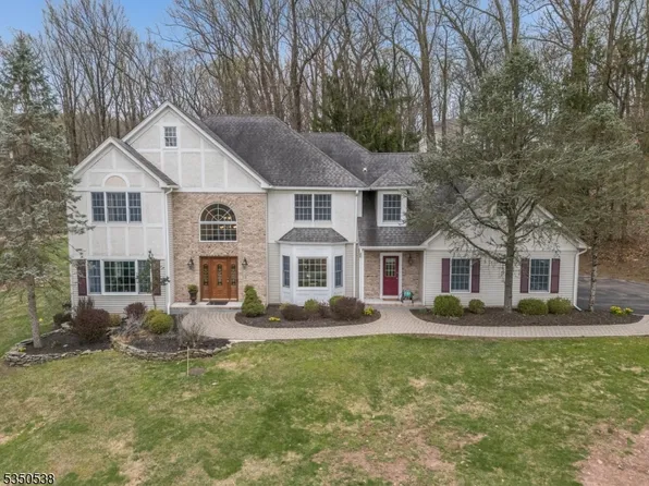 5 SCARLET OAK ROAD, Raritan Twp., NJ 08822