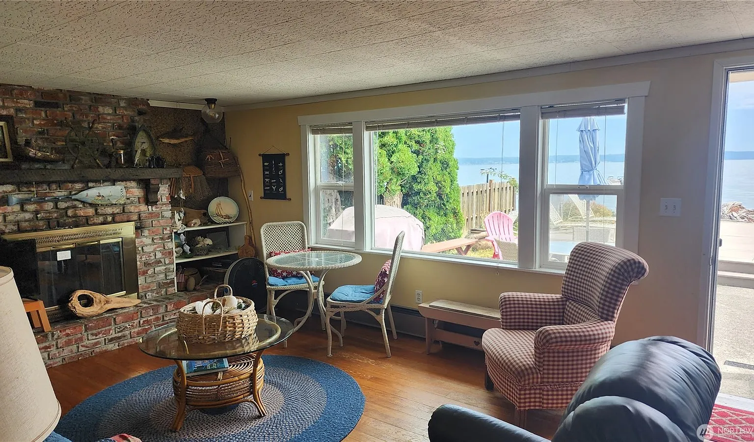 2 bed, 750 sqft, $1,800 — Photo 4