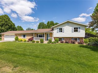 208 N Herin St, Teutopolis, IL 62467