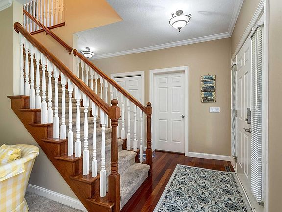 5th image of 5097 Charter Oaks Dr