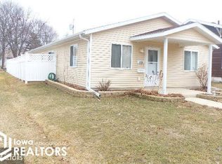 1210 S 15th St #TOWNHOUSE, Burlington, IA 52601