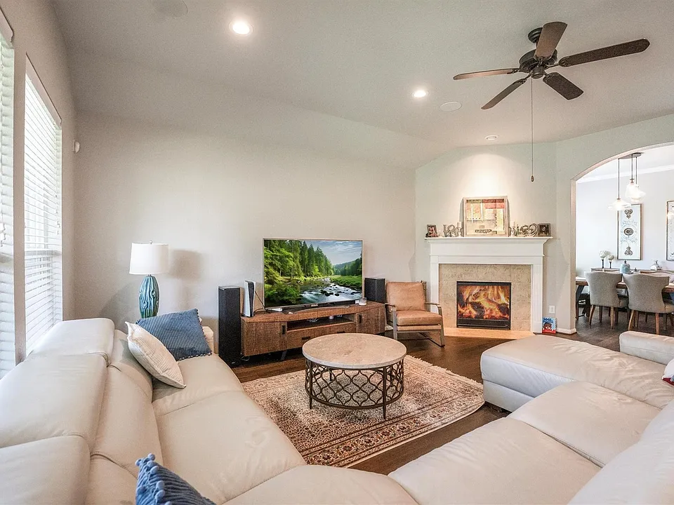 25227 Hawthorne Blossom Dr