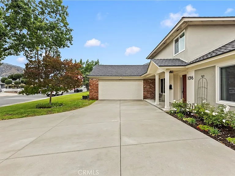 1096 Canyon View Dr — Photo 50