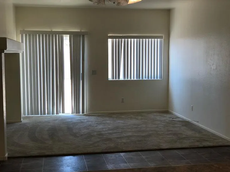 811 W Spruell Ave — Photo 3