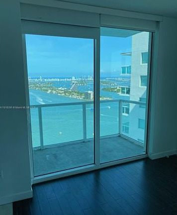 2nd image of 1900 N Bayshore Dr APT 3803