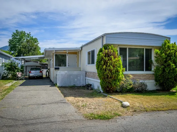 2400 Oakdale Way #216, Kamloops, BC V2B 6W7