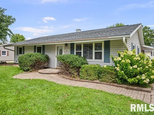 207 E 2nd St, Coal Valley, IL 61240