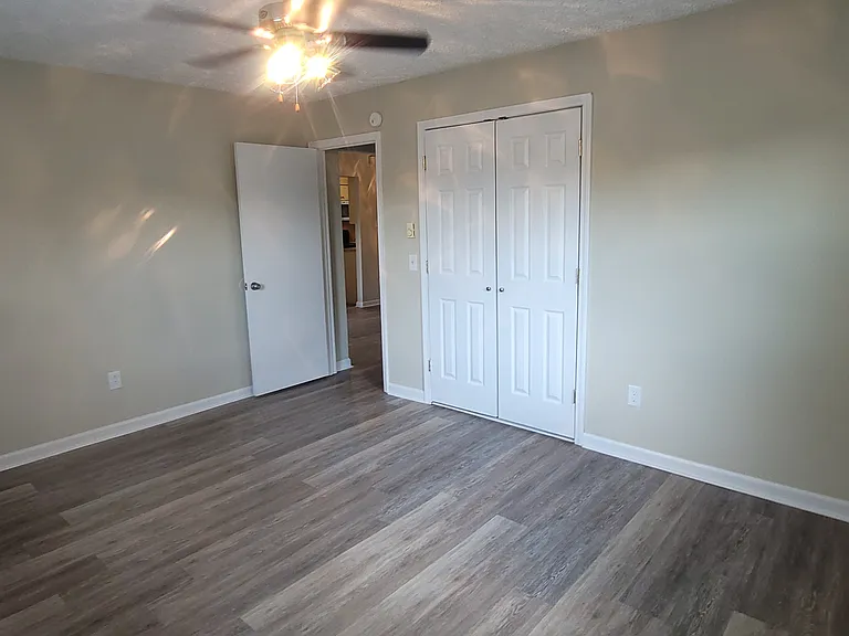 820 E Main St #822 — Photo 20
