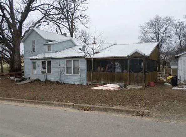 2nd image of 100 N Warfel St