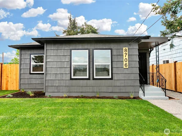 8706 Durango Street SW, Lakewood, WA 98499