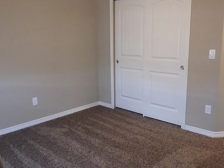 10813 Rowley Dr — Photo 18