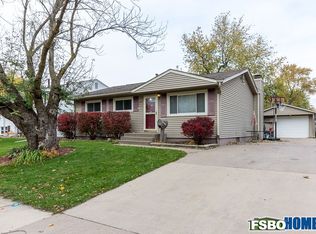401 39th Ave, East Moline, IL 61244