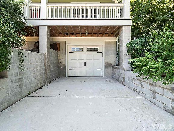 4th image of 1209 Scout Dr