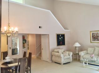 224 Ravenswood Rd, Englishtown, NJ 07726