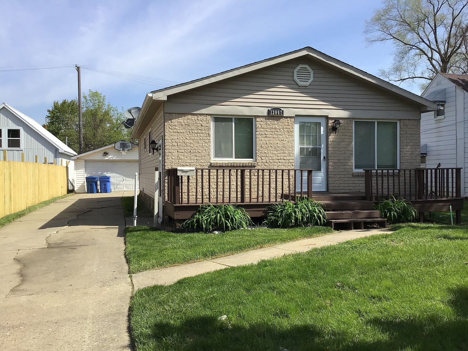 13867 Toepfer Rd, Warren, MI 48089 | Zillow
