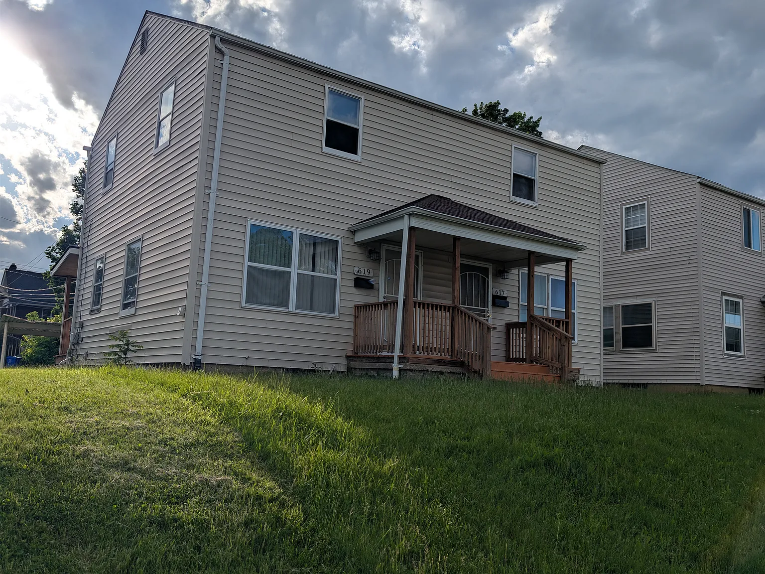 2 bed, 816 sqft, $1,200 — Photo 1