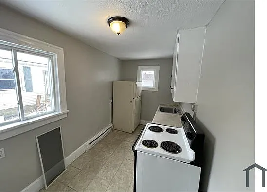 1322 Brownell Ave — Photo 5