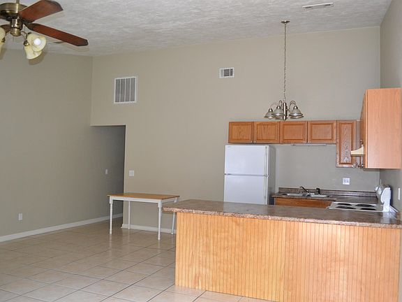 3rd image of 2041 Continental Ave