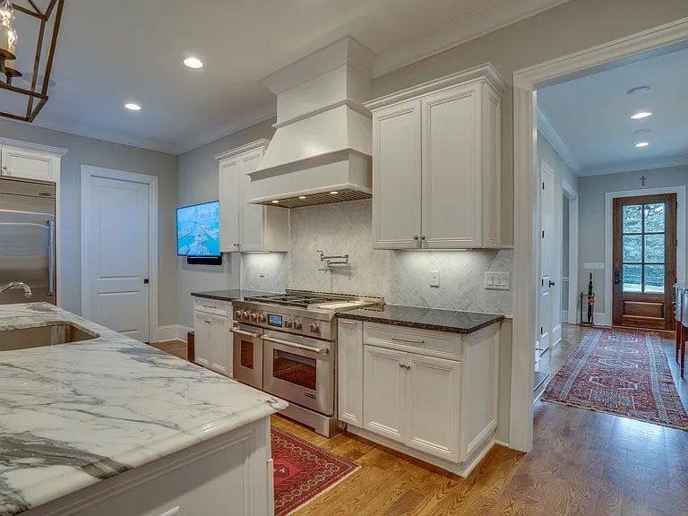 2424A Abbott Martin Rd — Photo 9