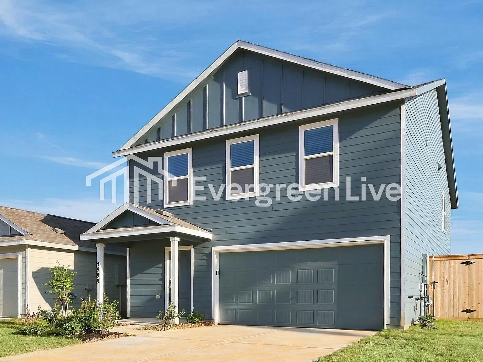 4 bed, 2.5 bath, 1954 sqft, $1,655 — Photo 2
