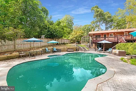 3711 Spicewood Dr — Photo 1