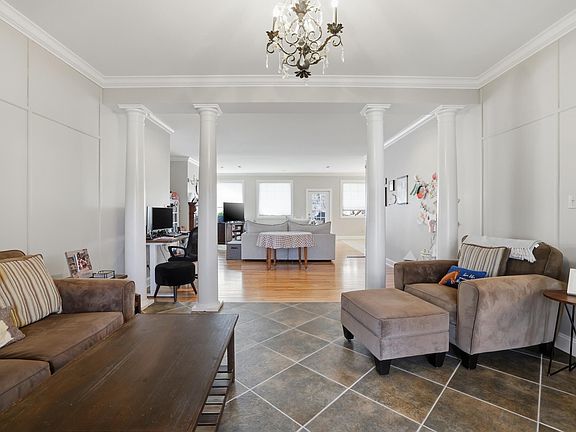 4th image of 120 Old Pond Way