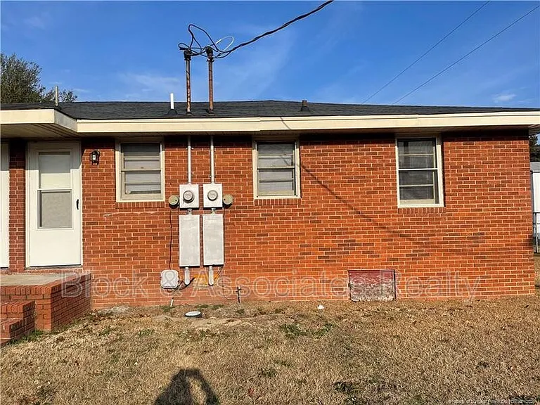 1725 Cumberland Dr — Photo 10