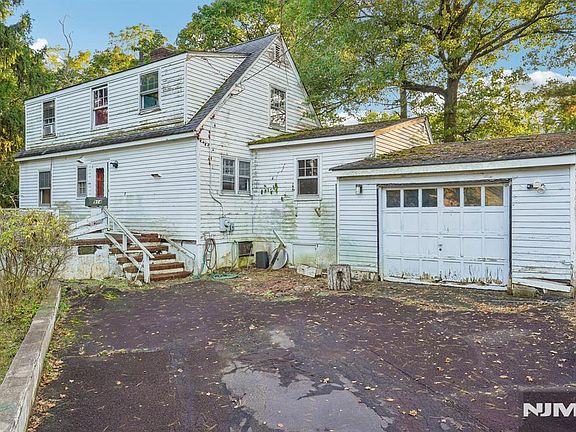 3rd image of 914 Washington Avenue