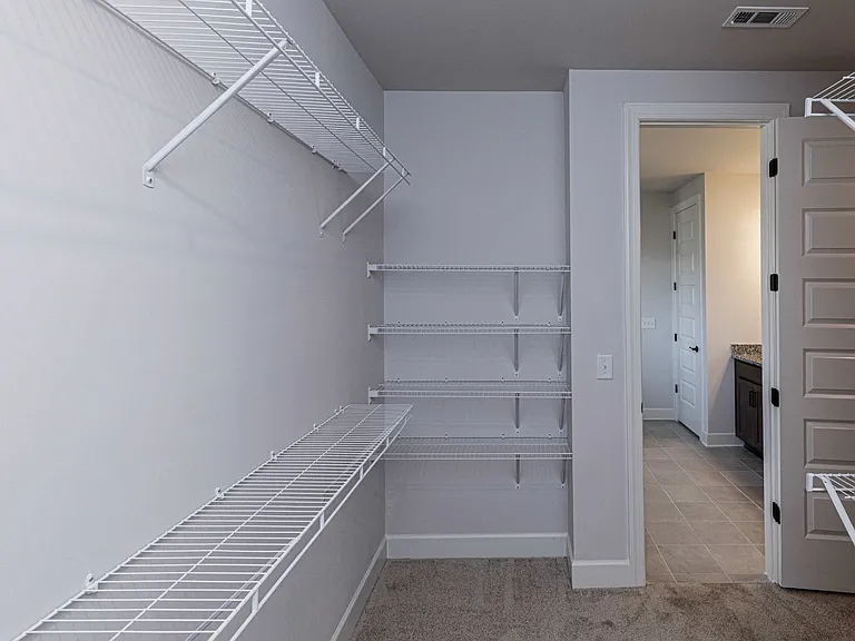 5032 Ozment Dr — Photo 32