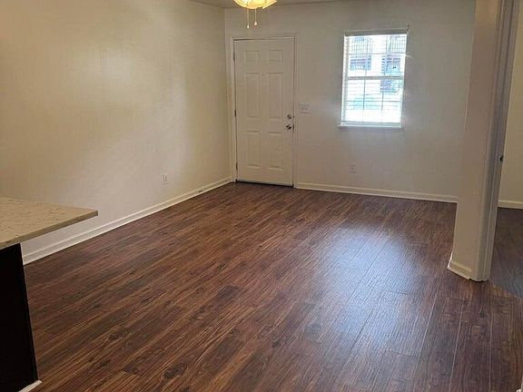 5th image of 4008 Whitebridge Dr #12