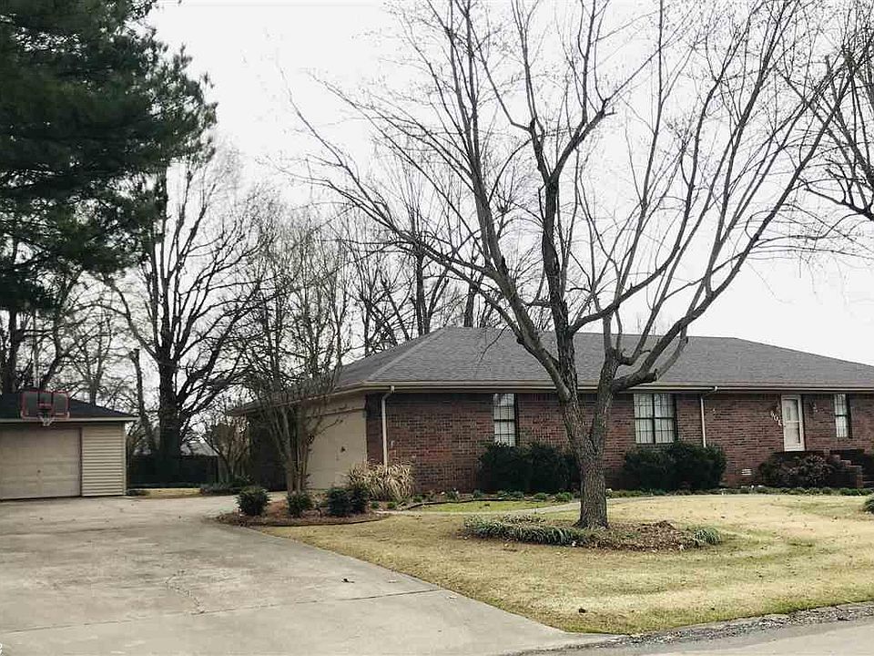 2nd image of 601 Bellwood Dr