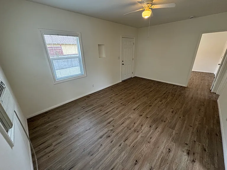 2014 N Parish Pl #2018 — Photo 3