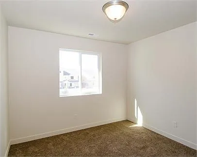 238 N 750 E — Photo 20
