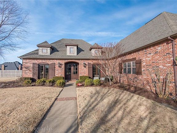 2nd image of 5528 E Appalachian Way