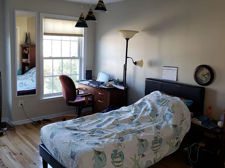 Bedroom 1 (upper level)