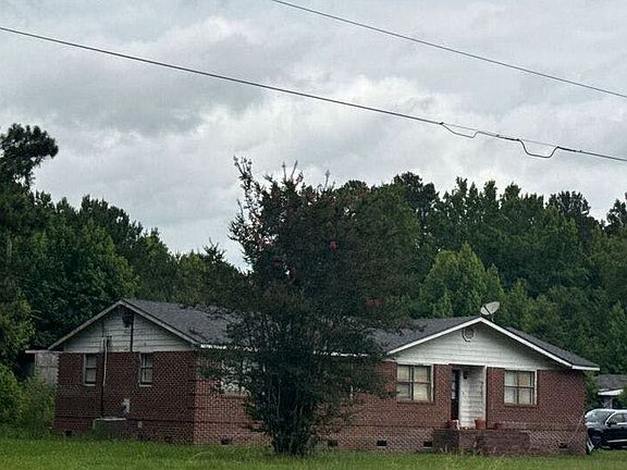 2nd image of 2230 N Main St